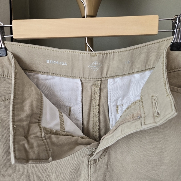St.John's Bay Bermuda shorts sz 12 - Picture 3 of 3